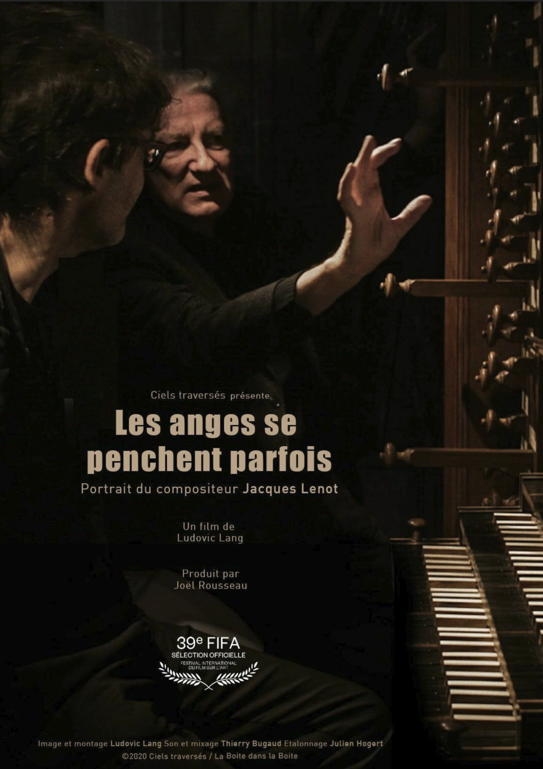 Affiche du film Les Anges se penchent parfois
